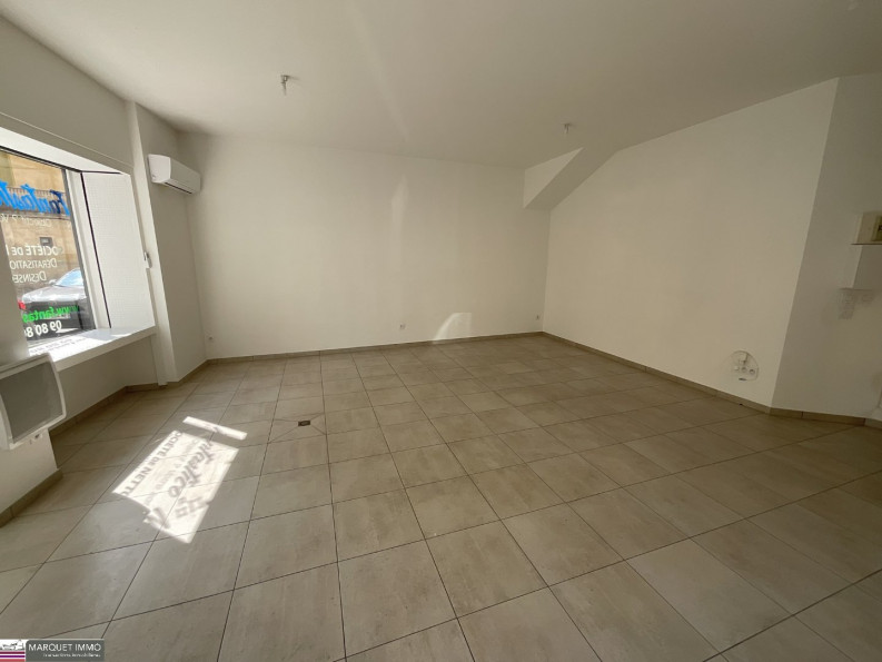 location Local commercial Beziers - Photo 4