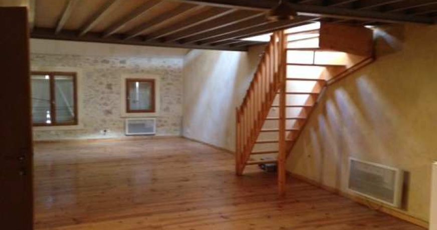 location Appartement rénové Luc Sur Orbieu