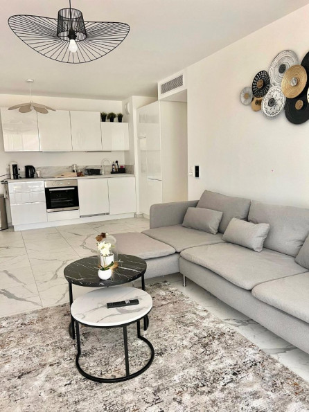 location Appartement en résidence Saint Laurent Du Var - Photo 4