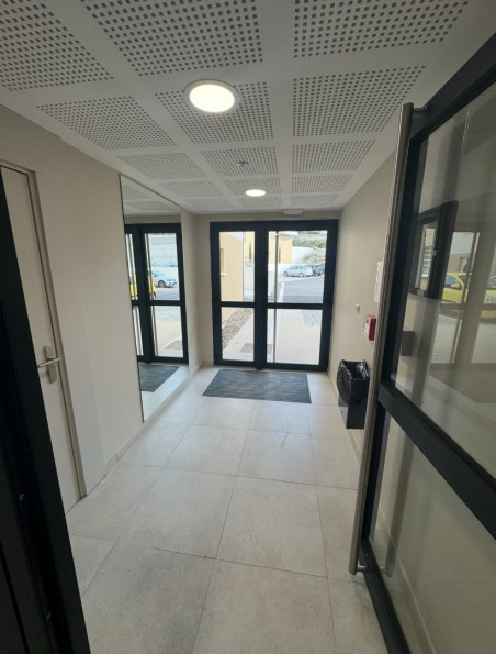 vente Appartement en frais réduits Villeneuve Les Avignon - Photo 7