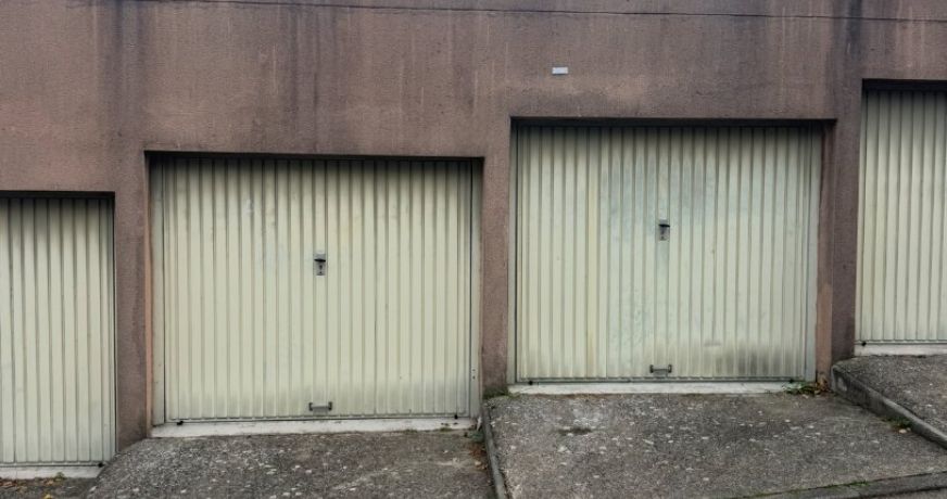 vente Garage Les Angles