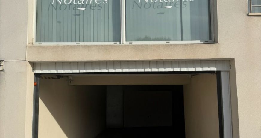 vente Garage Les Angles