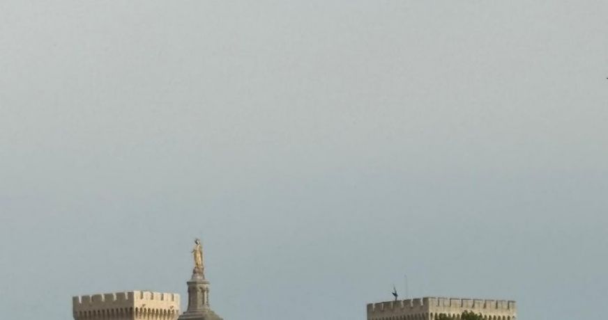 location Appartement terrasse Avignon