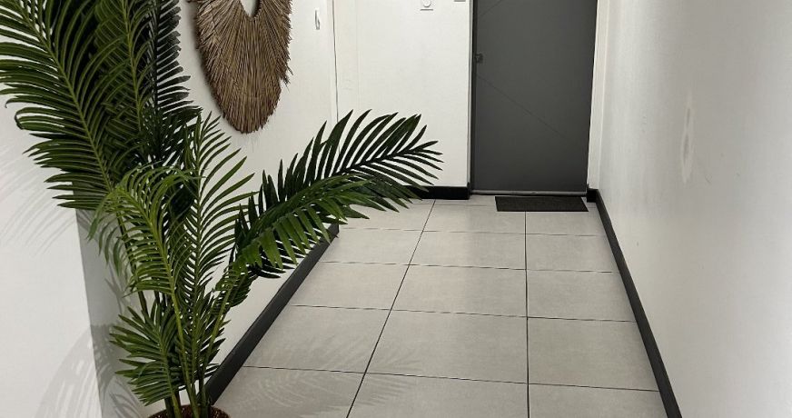 location Local commercial Avignon
