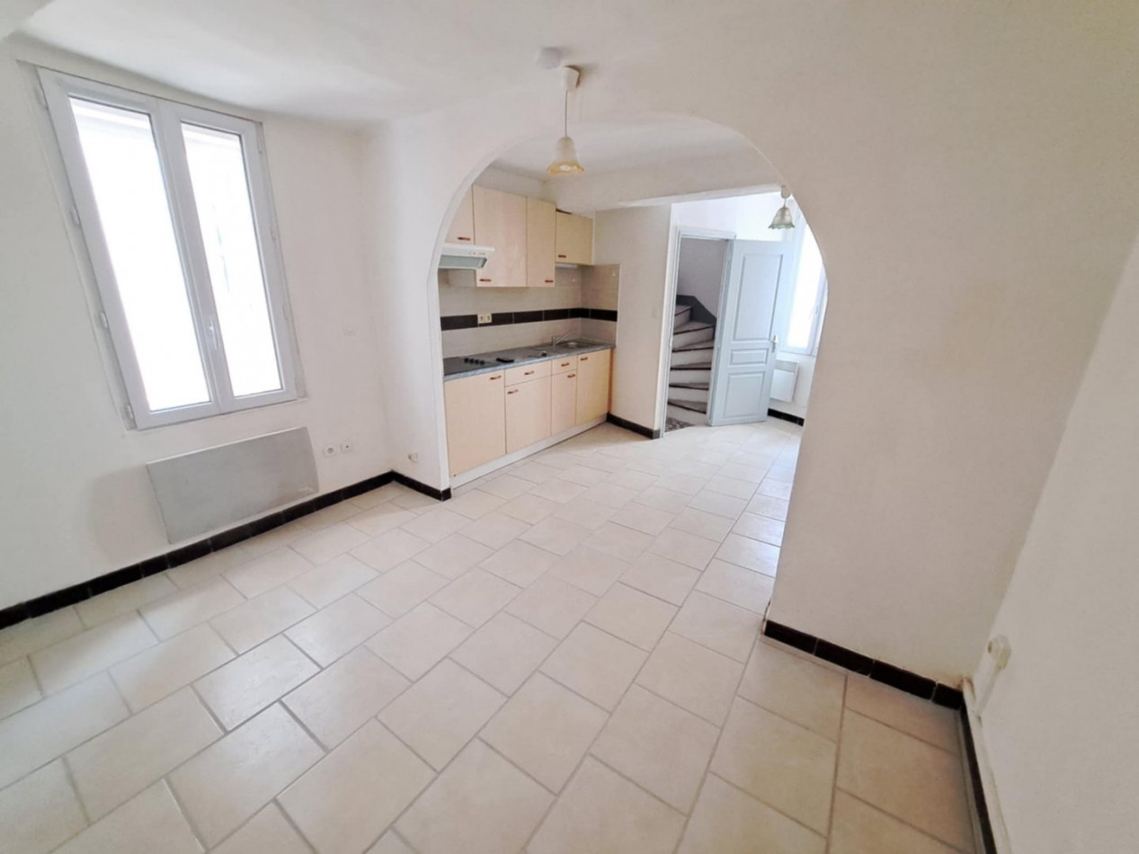 location Maison Roujan - Photo 1