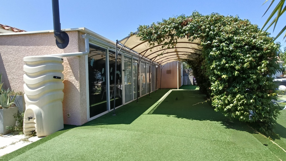 vente Maison et dépendances Creissan - Photo 3