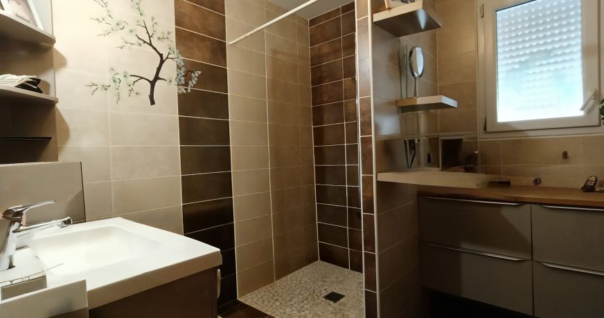 vente Maison et dépendances Creissan