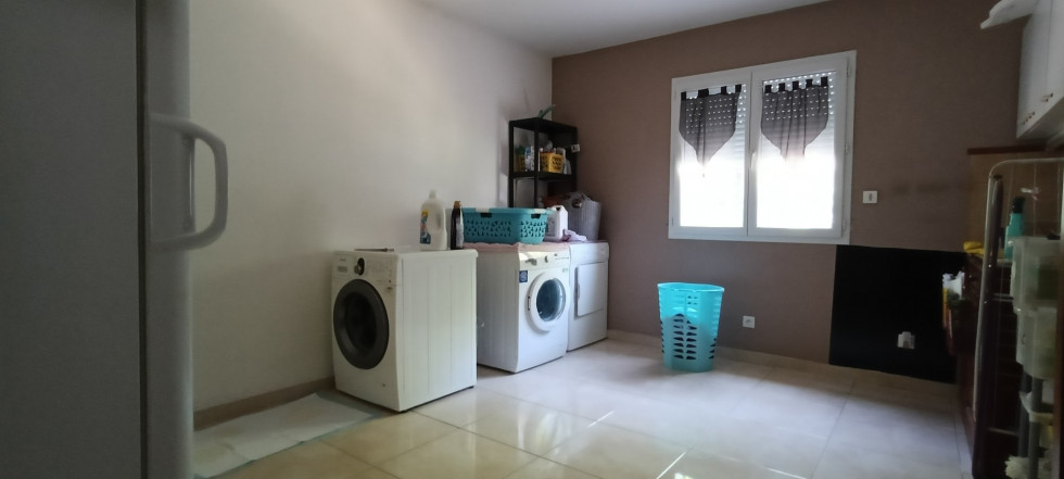 vente Maison et dépendances Creissan - Photo 8