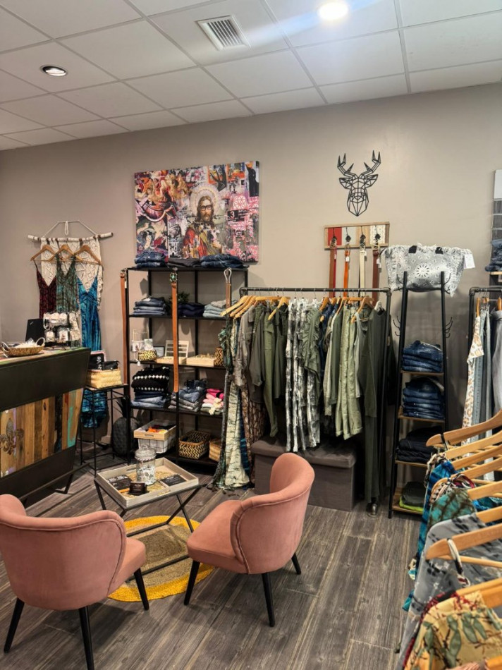 vente Prêt à porter Serignan - Photo 2