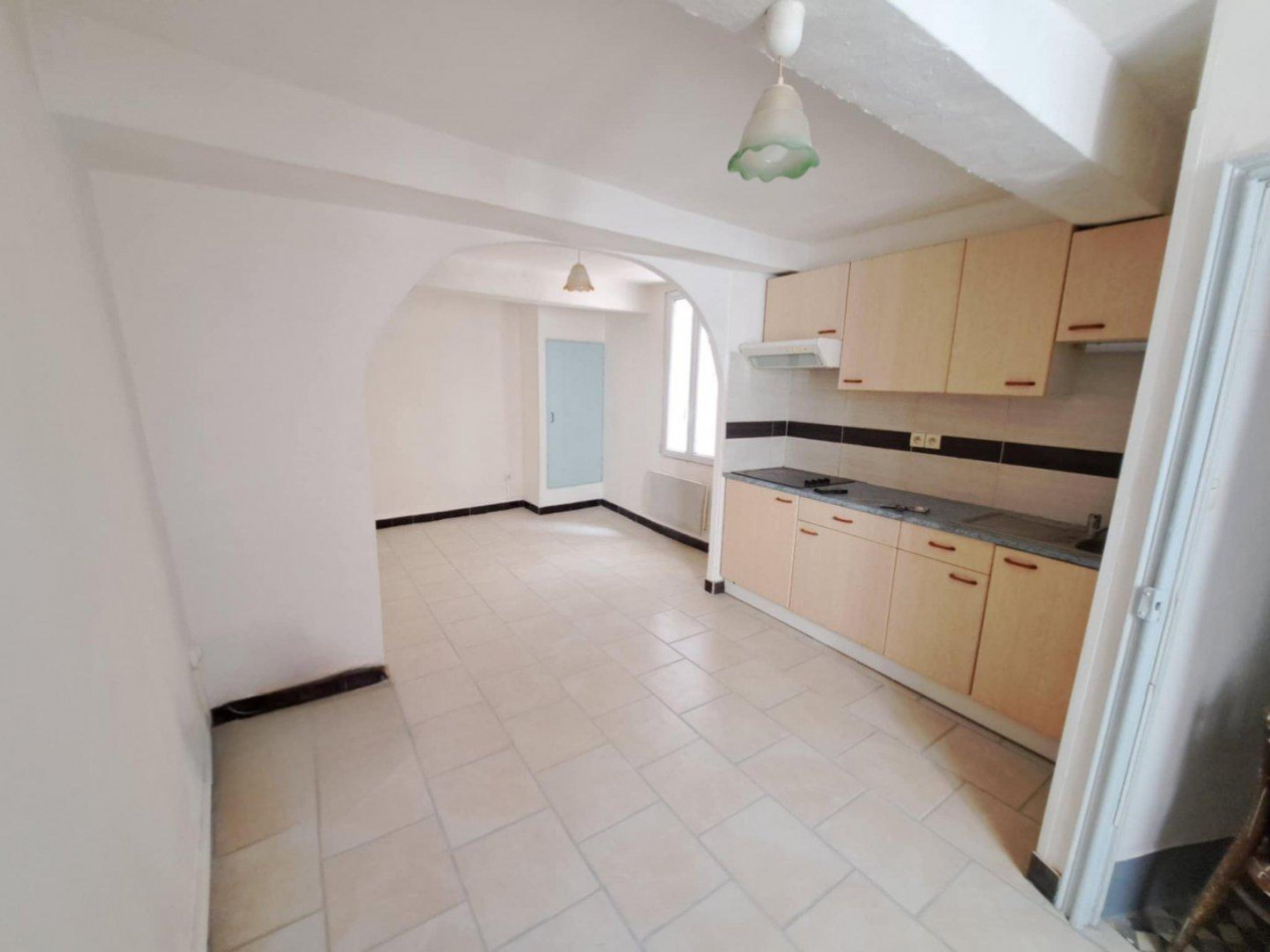 location Maison Roujan - Photo 1