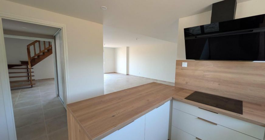 location Maison Cers