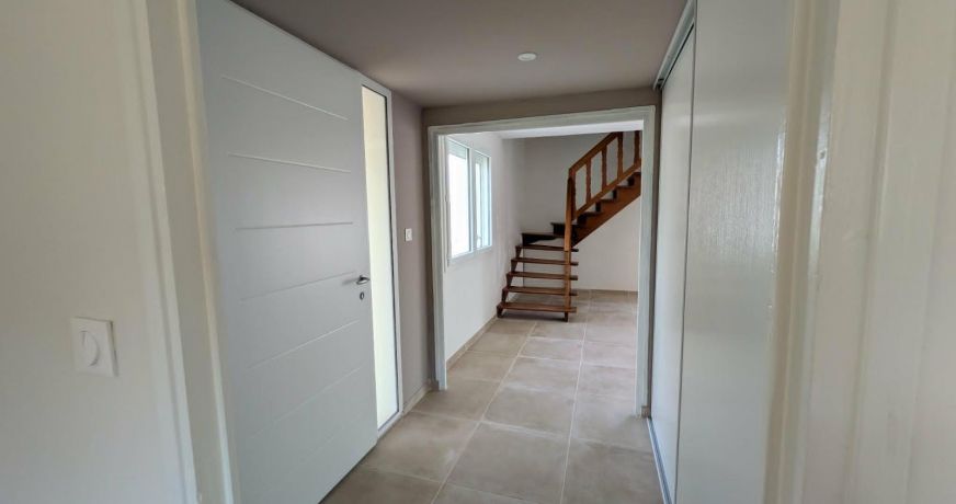 location Maison Cers