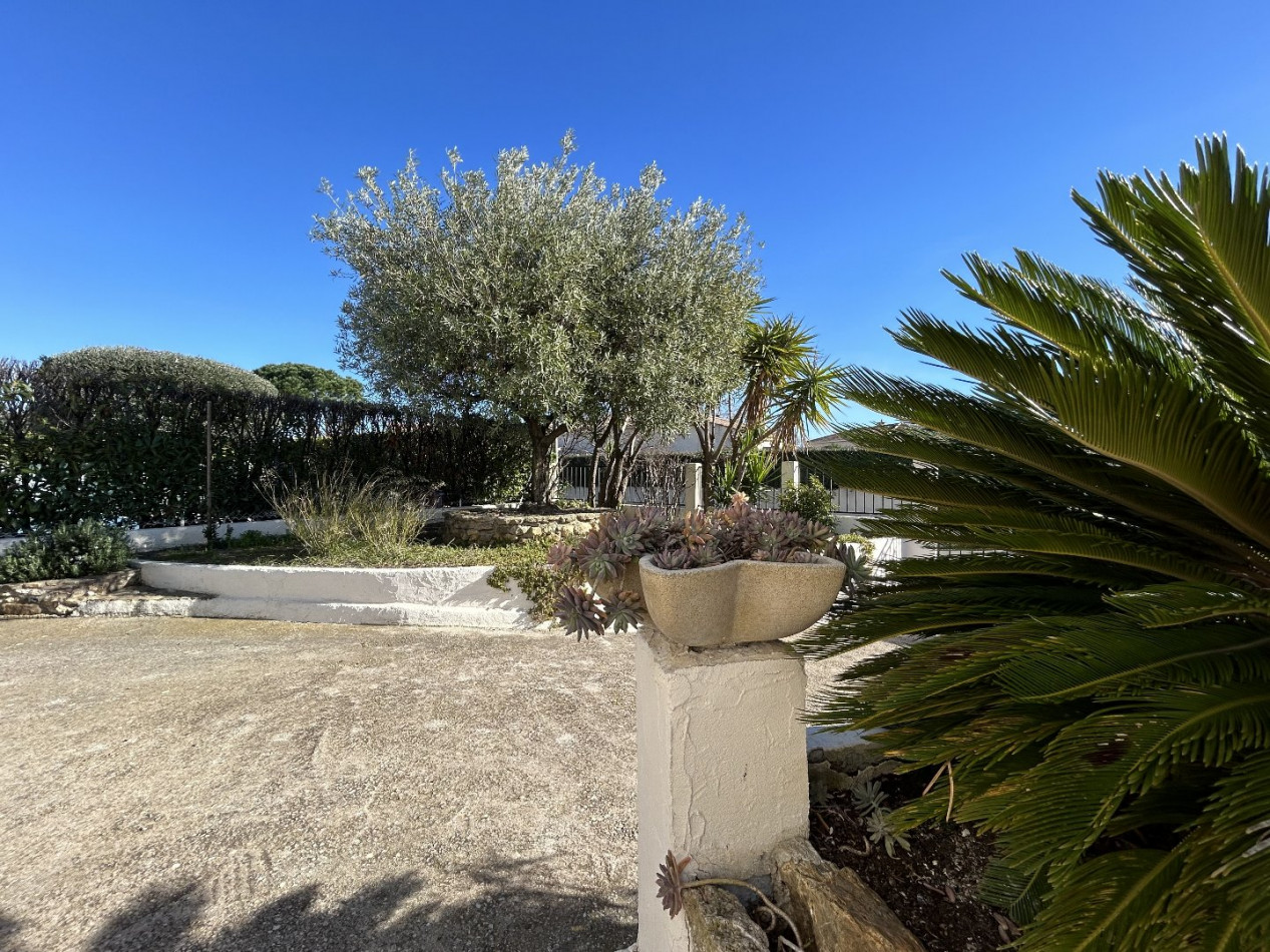 vente Maison Pouzolles - Photo 1