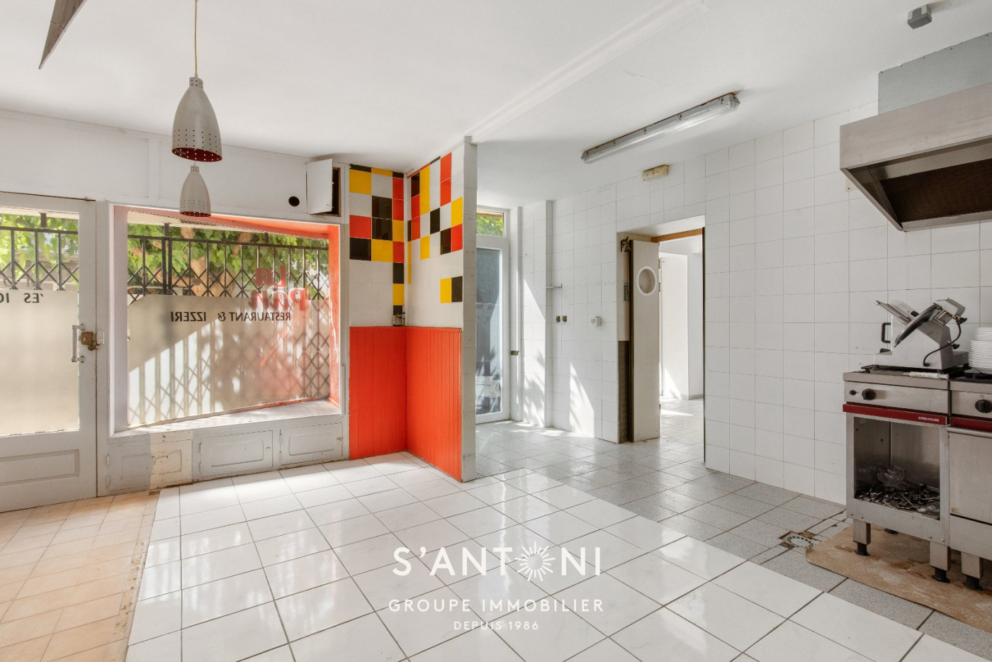 vente Pizzeria   snack   sandwicherie   saladerie   fast food Servian - Photo 1