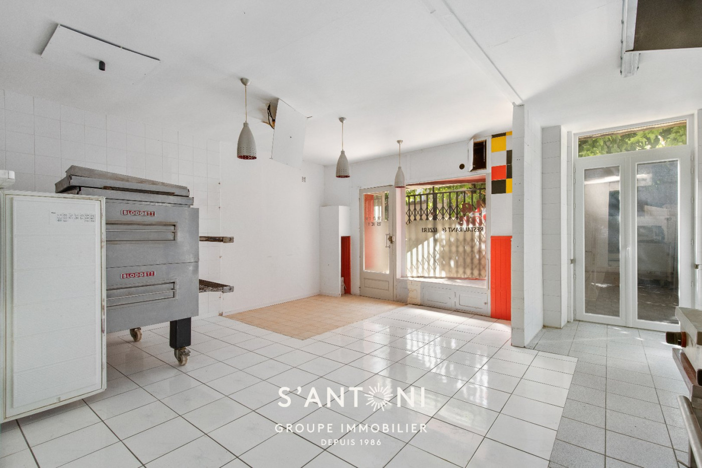 vente Pizzeria   snack   sandwicherie   saladerie   fast food Servian - Photo 3