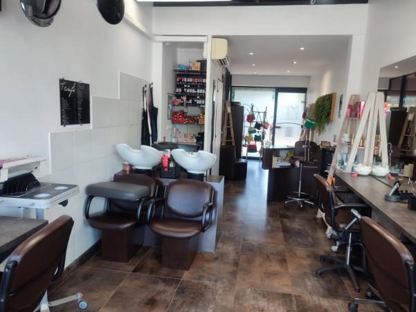 sale Salon de coiffure Colombiers - Photo 4