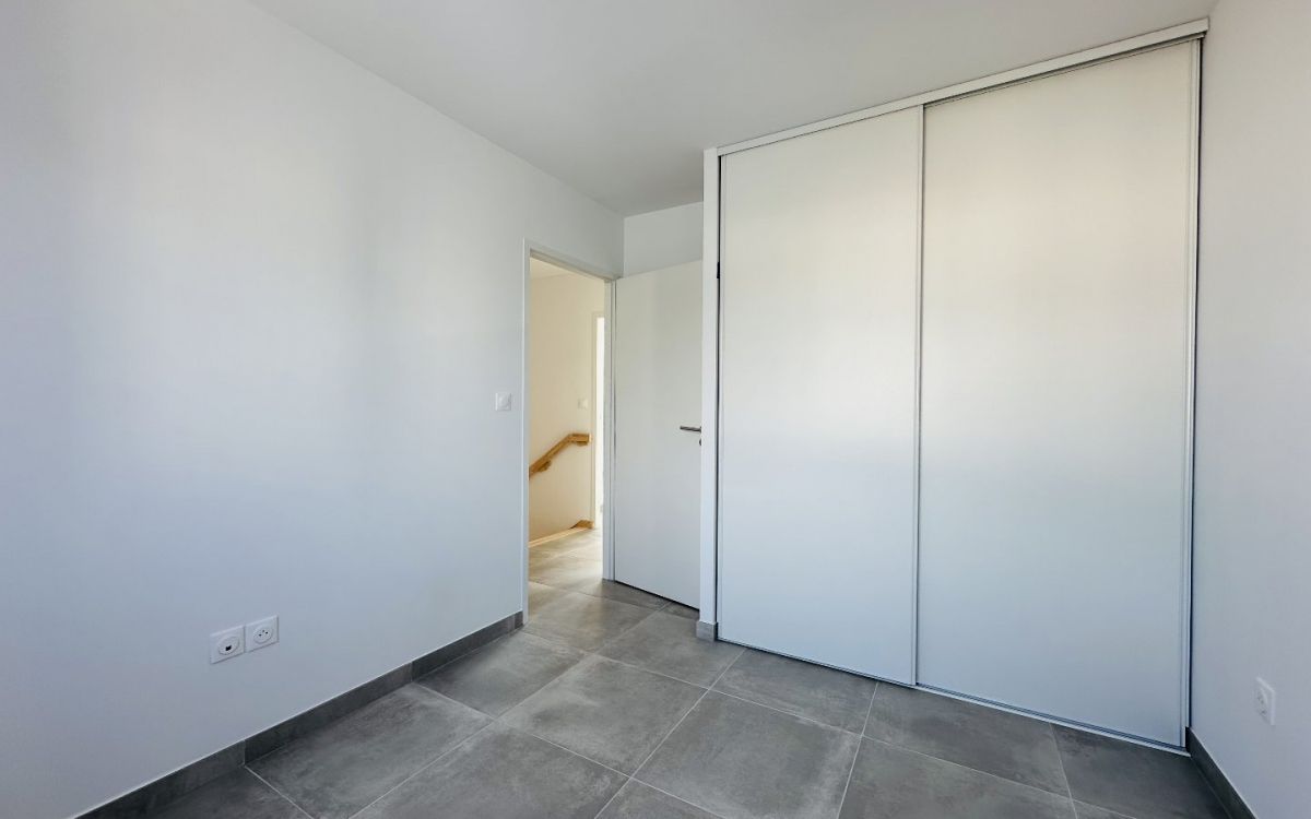 à louer Maison Serignan