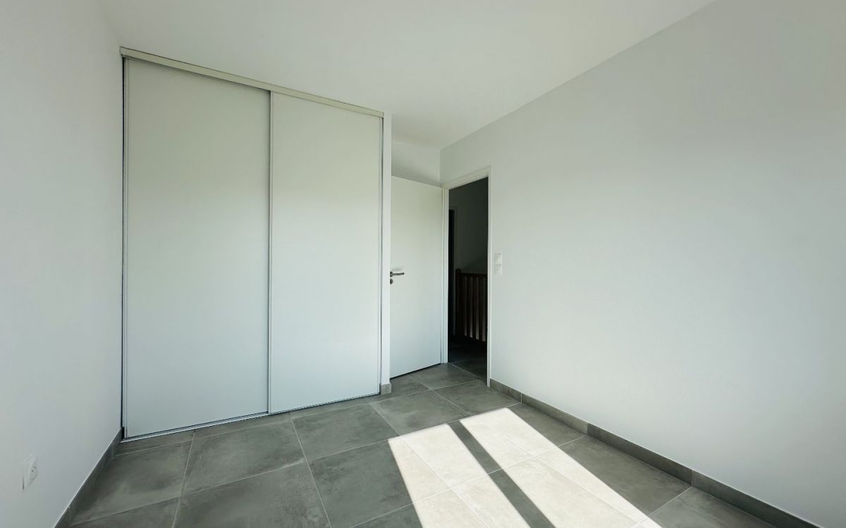 à louer Maison Serignan