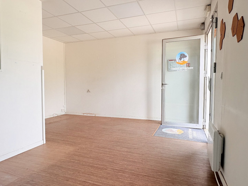 location Local commercial Rochefort Du Gard - Photo 4
