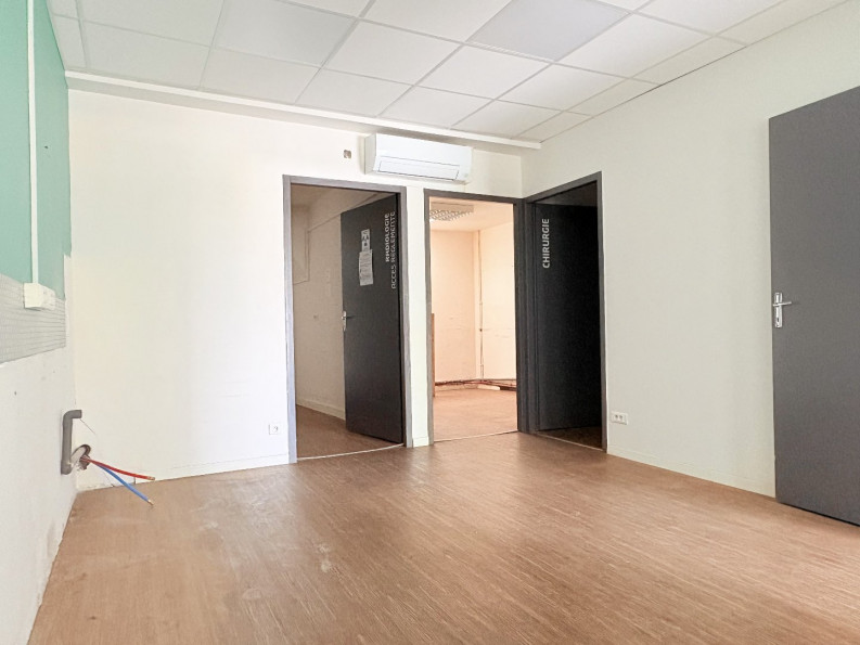 location Local commercial Rochefort Du Gard - Photo 5