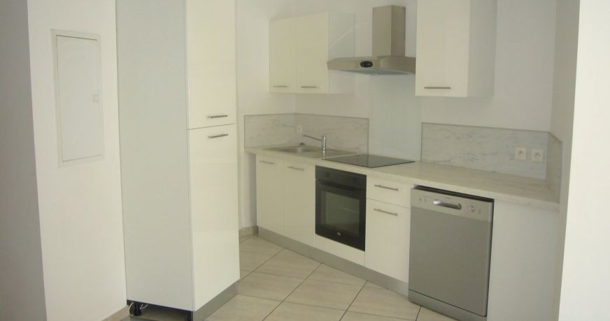 location Appartement rénové Beziers