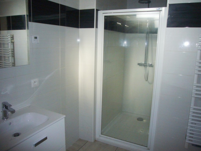 location Appartement rénové Beziers - Photo 8