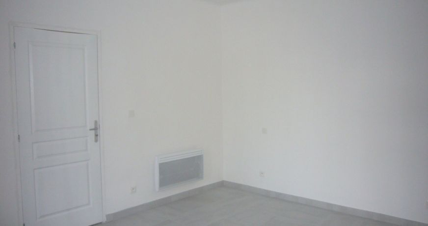 location Appartement rénové Corneilhan