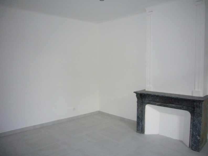 location Appartement rénové Corneilhan - Photo 8