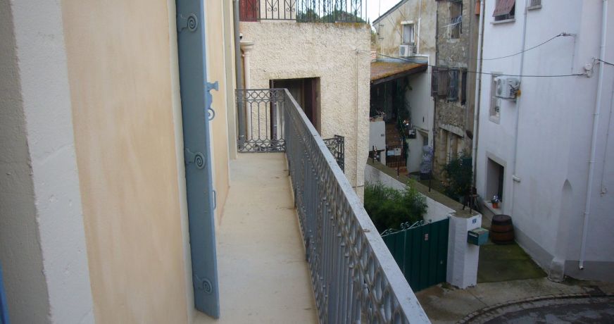 location Appartement rénové Corneilhan