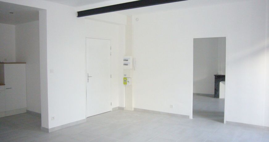 location Appartement rénové Corneilhan