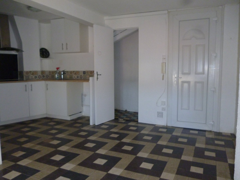 location Appartement rénové Beziers - Photo 1