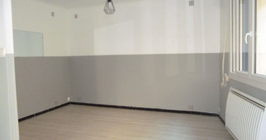 vente Maison de village Corneilhan