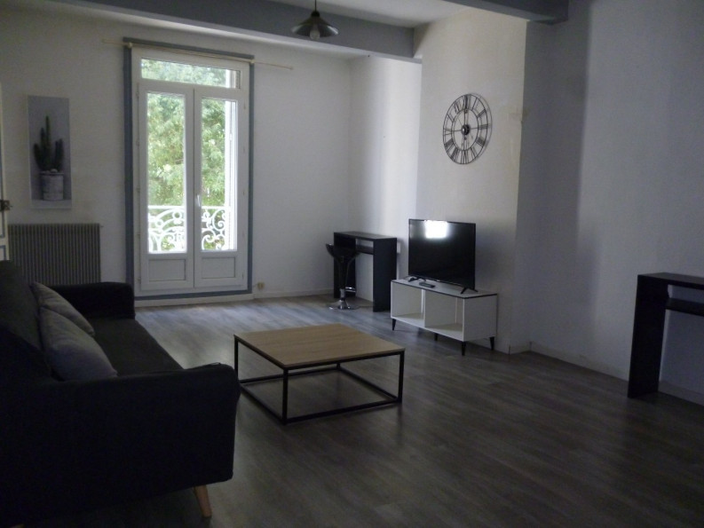 location Appartement rénové Beziers - Photo 3