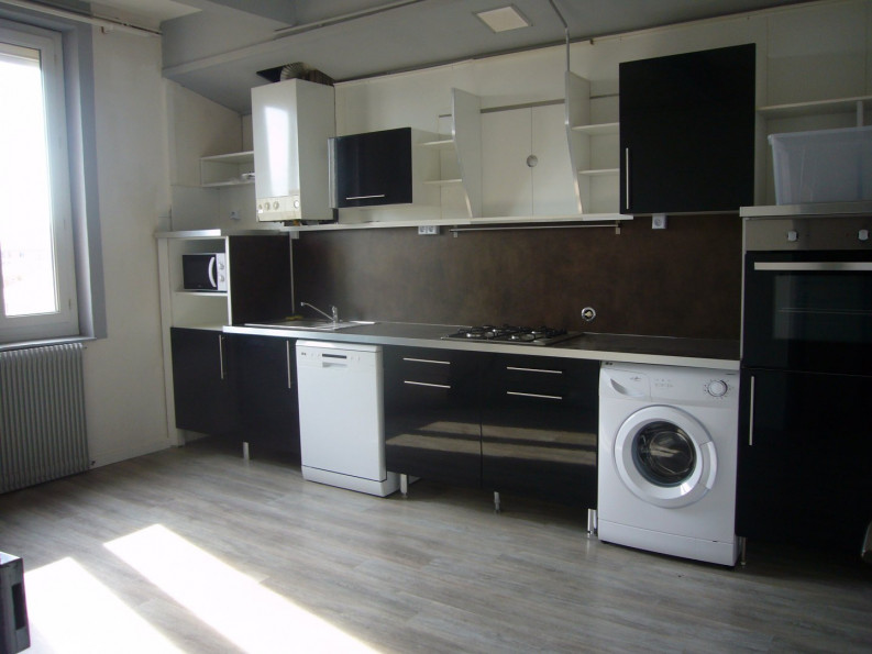 location Appartement rénové Beziers - Photo 1