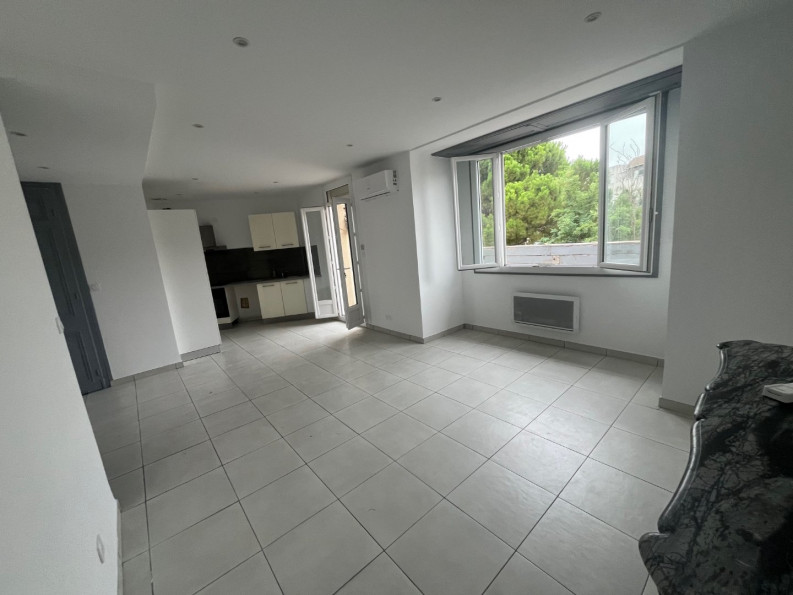 location Appartement rénové Beziers - Photo 4