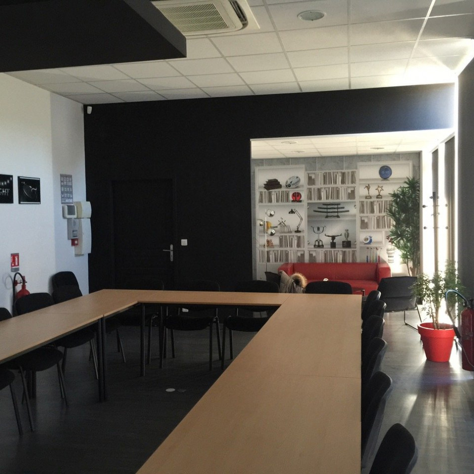 location Local commercial Castelnau Le Lez - Photo 2