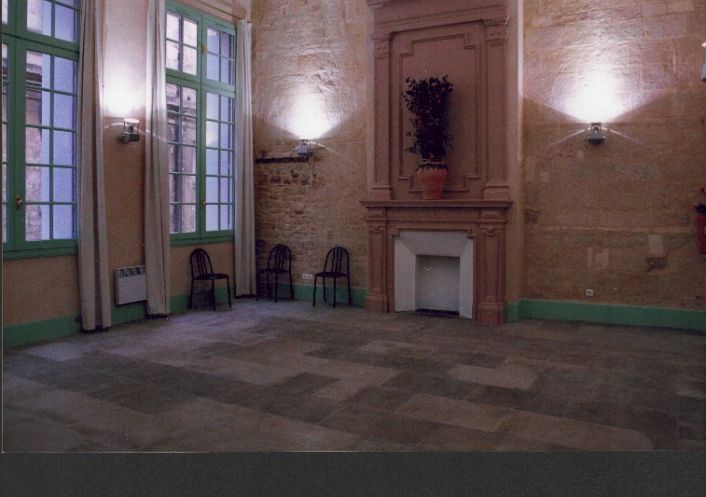 Locaux Professionnels Et Bureaux En Location A Montpellier Louer Bureaux 34000 Herault Immobis