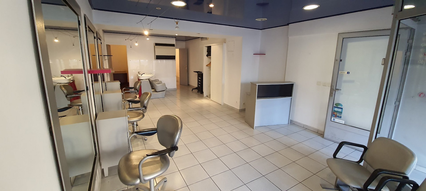 location Local commercial Montpellier - Photo 2