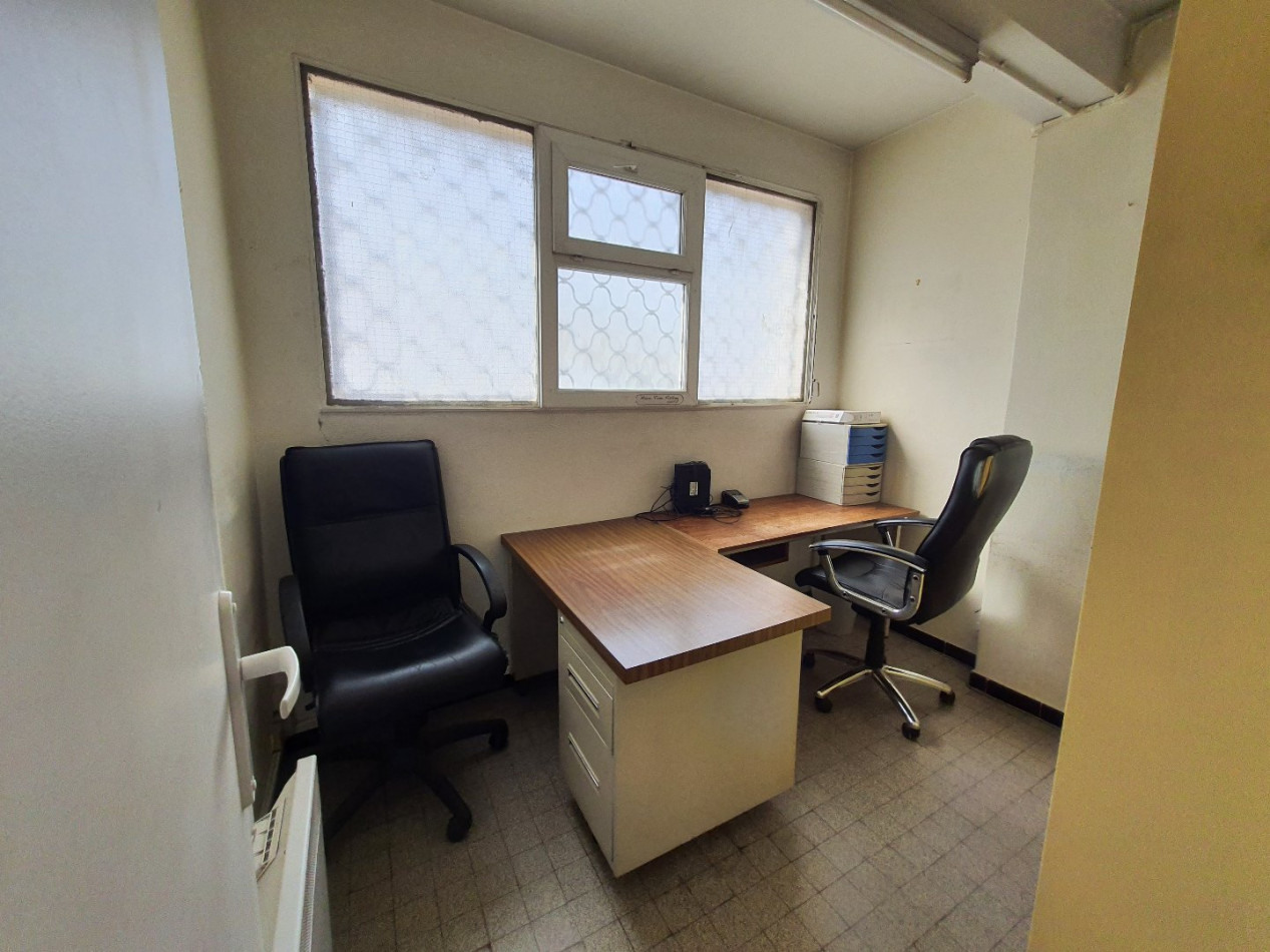 location Local commercial Montpellier - Photo 8