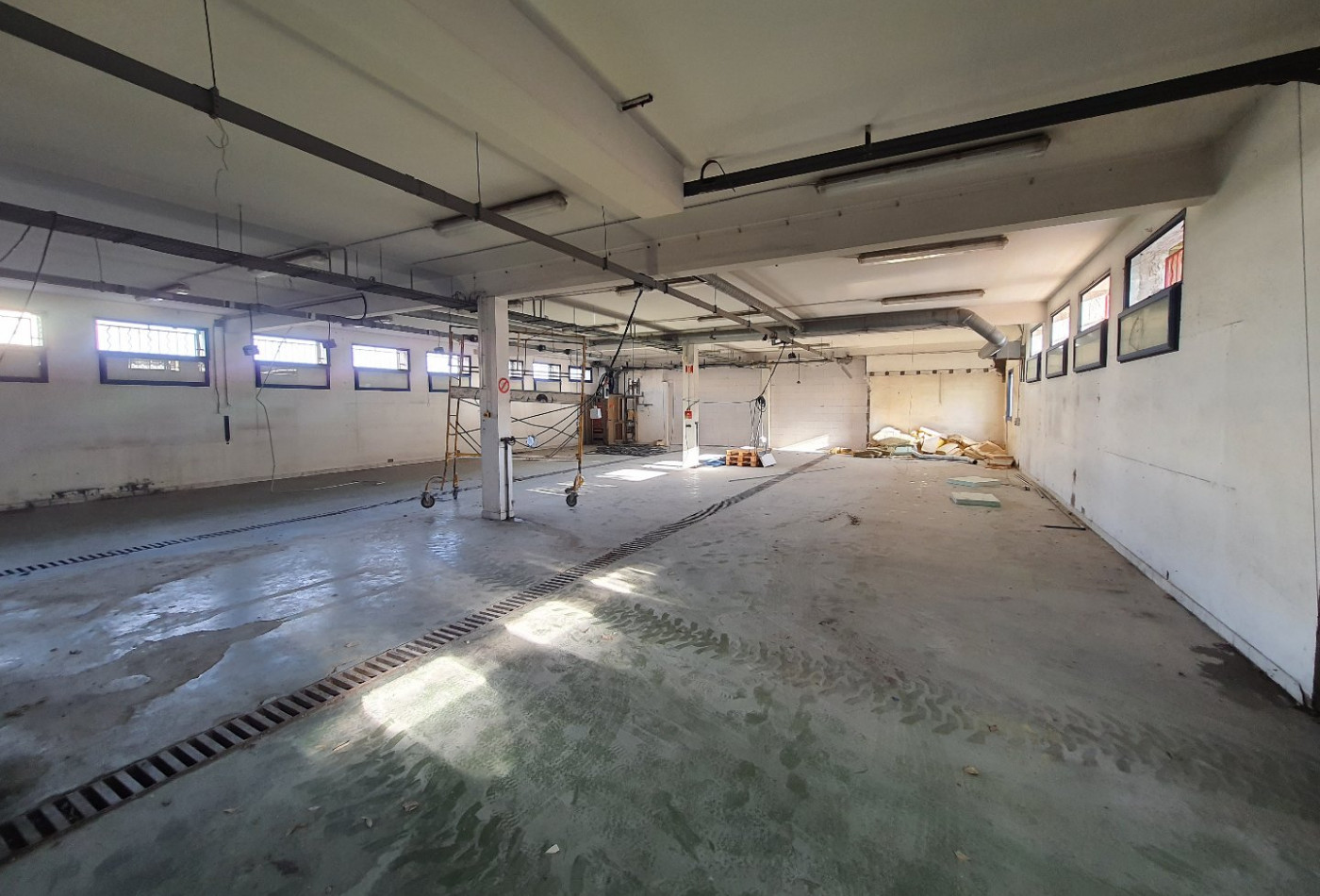 location Entrepots et bureaux Mauguio - Photo 5
