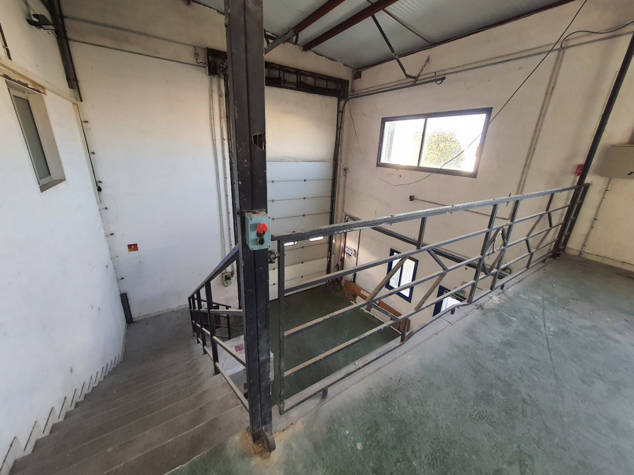 location Local commercial Mauguio - Photo 3