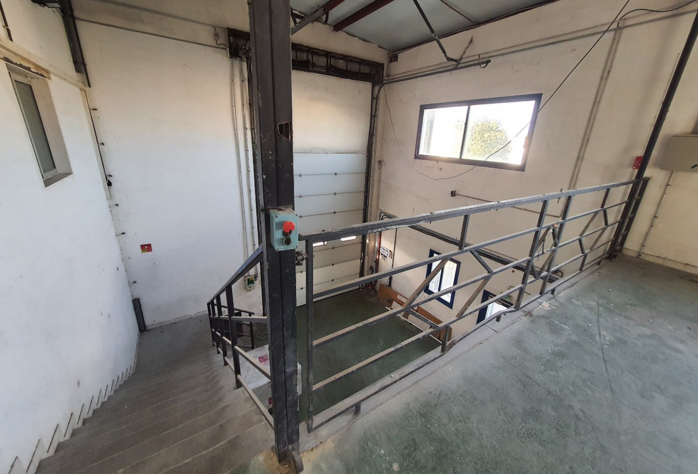 location Local commercial Mauguio - Photo 3