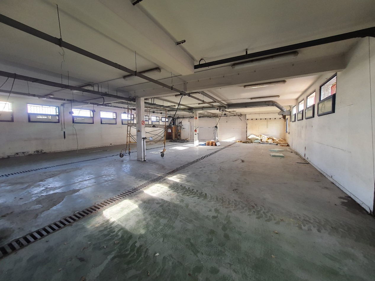 location Local commercial Mauguio - Photo 5