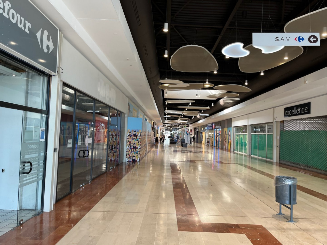 location Local commercial Perpignan - Photo 5