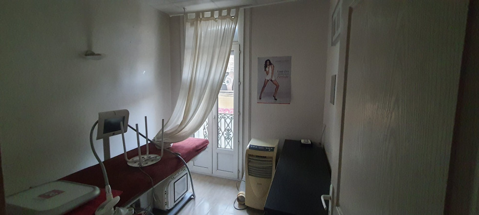 location Local commercial Montpellier - Photo 4