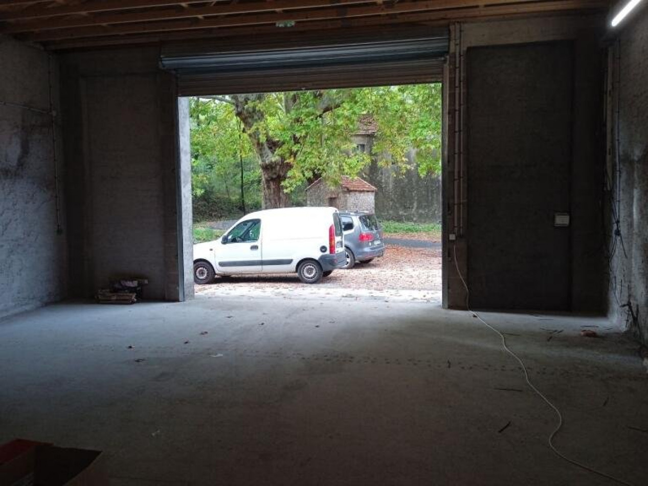 location Locaux d'activité Brissac - Photo 3