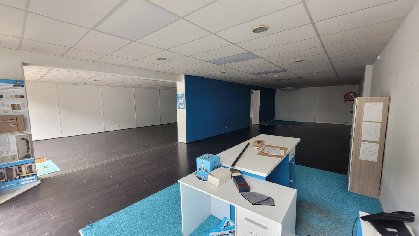 location Local commercial Lattes - Photo 1