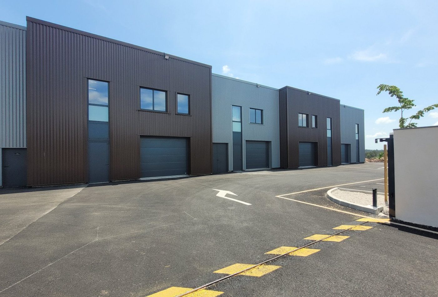 vente Locaux d'activité Grabels - Photo 1