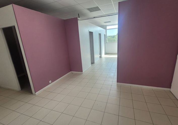 location Bureau Le Cres