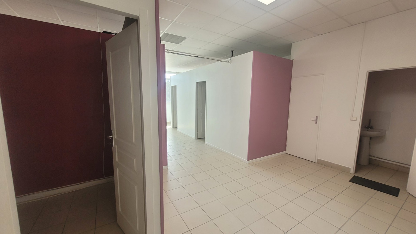 location Bureau Le Cres - Photo 3
